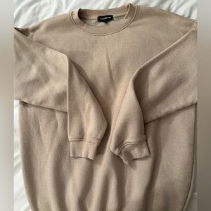 Sand prettylittlething crewneck size s